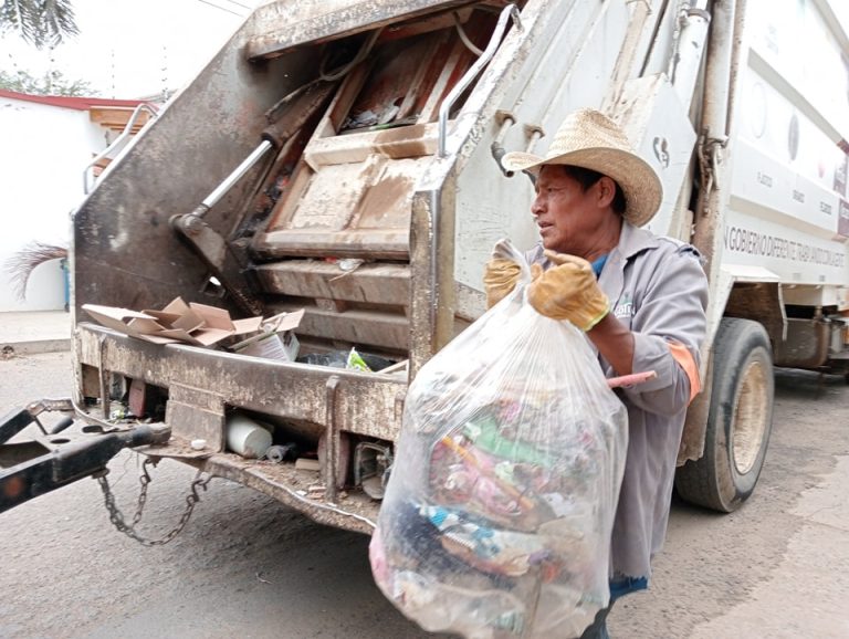 RECOLECCIÓN EXITOSA DE BASURA EN TU DOMICILIO