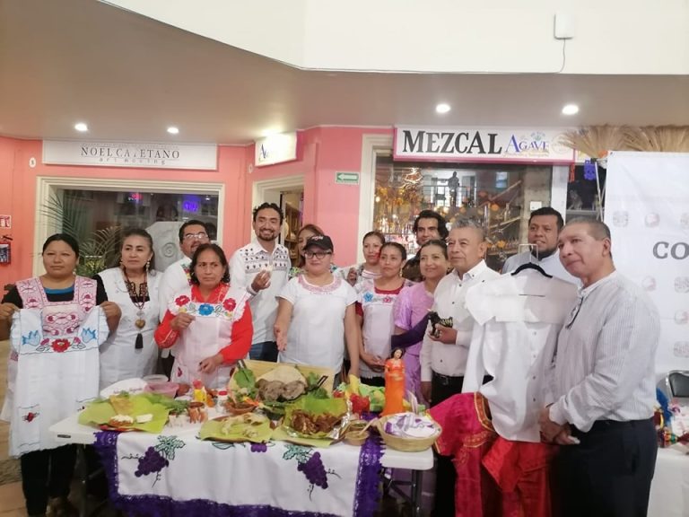 Artesanías de Ocotlán Brillan en la Feria de Zaachila