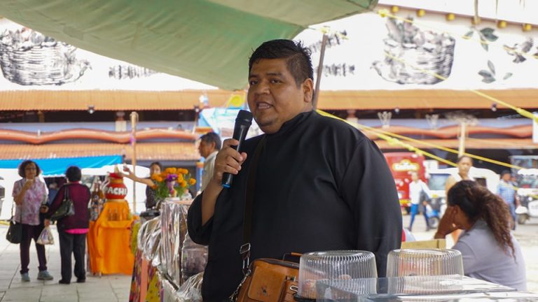 Preservando la Tradición Culinaria: El Chef Patiño Inspira a Futuras Generaciones en Ocotlán de Morelos