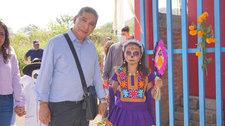 Celebrando la Tradición: Comparsa Infantil en Santa Rosa de Lima