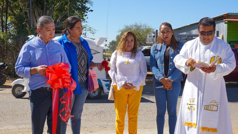 Presidente Municipal Martínez Aquino Celebra la Bendición de la Privada Santo Domingo: Un Paso Hacia el Progreso de Ocotlán