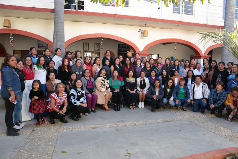 Elisa Zepeda Lagunas Lidera Encuentro Regional por la Mujer: Fortaleciendo Comunidades en Ocotlán de Morelos